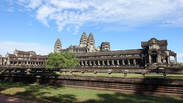 A Journey to Siem Reap: Gateway to the Temples of Angkor